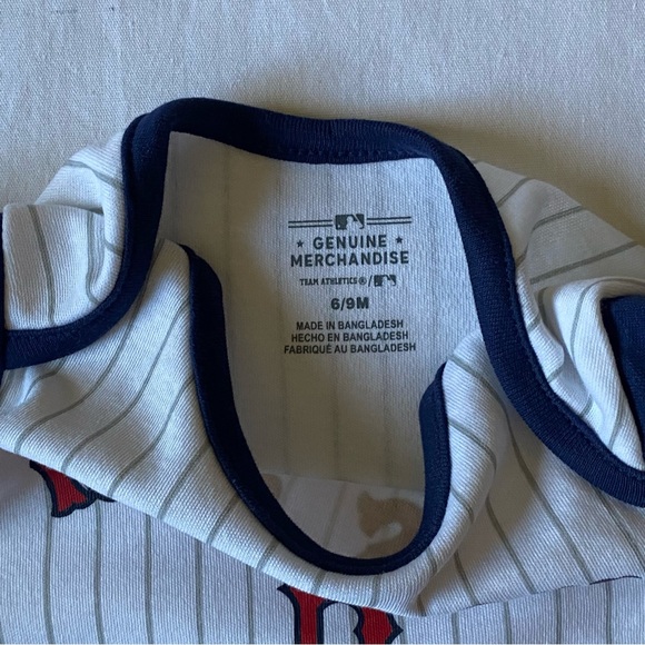 Boston Red Sox Outfit Size 6 9 Months Baseball One Piece snap MLB Pinstripe EUC - Picture 9 of 13
